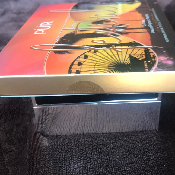 Pur Limited addition festival Eyeshadow pa… - Picture 7 of 7